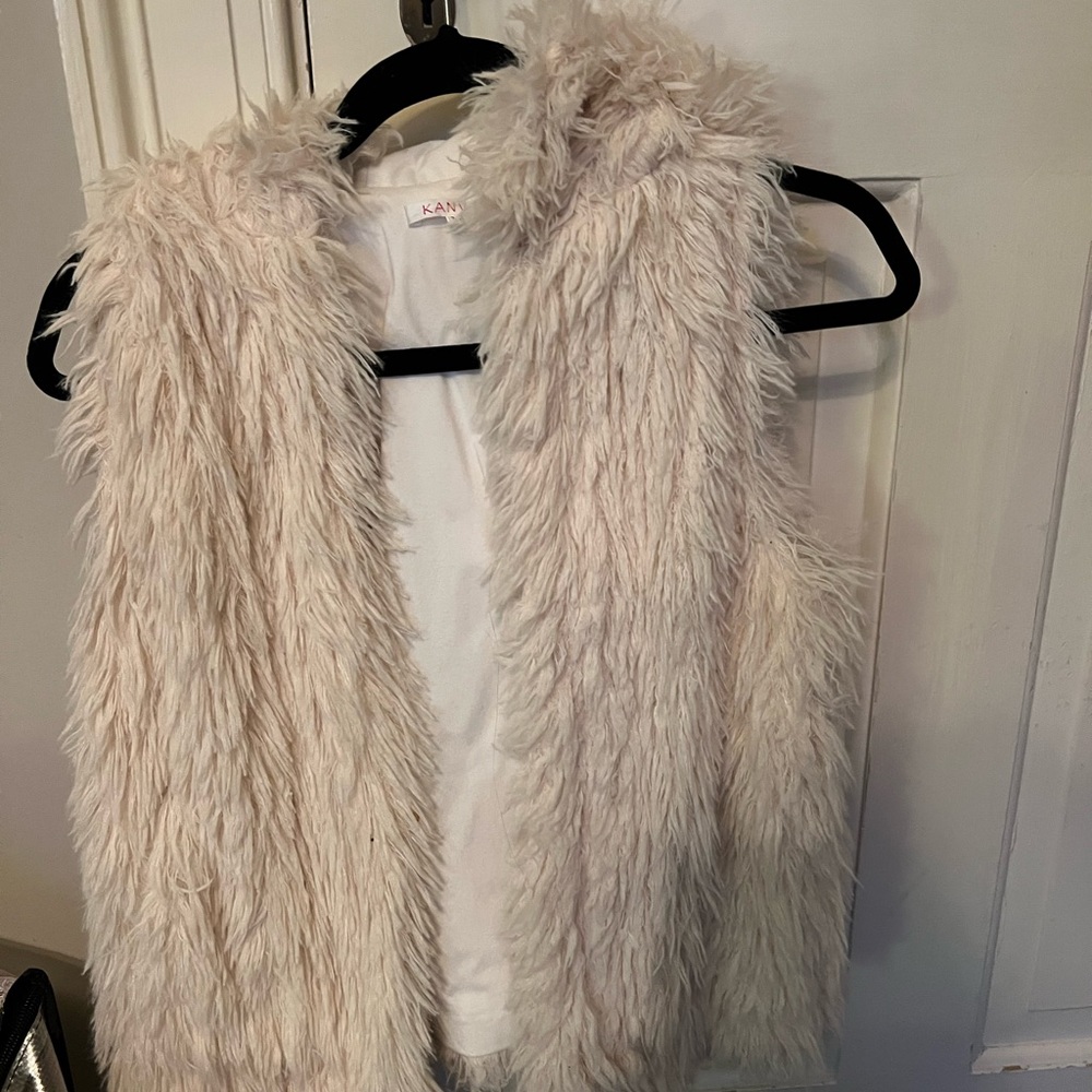Fluffy Cream Faux Fur Vest